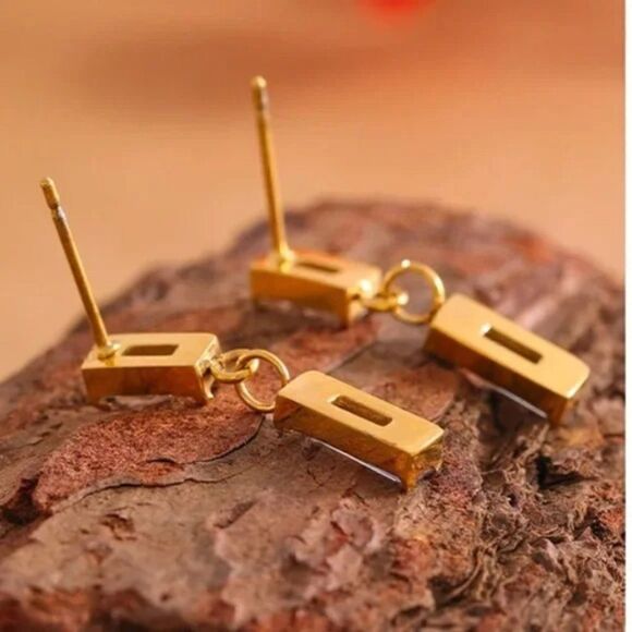 ⭐️#15 Classic New 18K Gold Plated CZ Drop Earrings - Picture 8 of 9